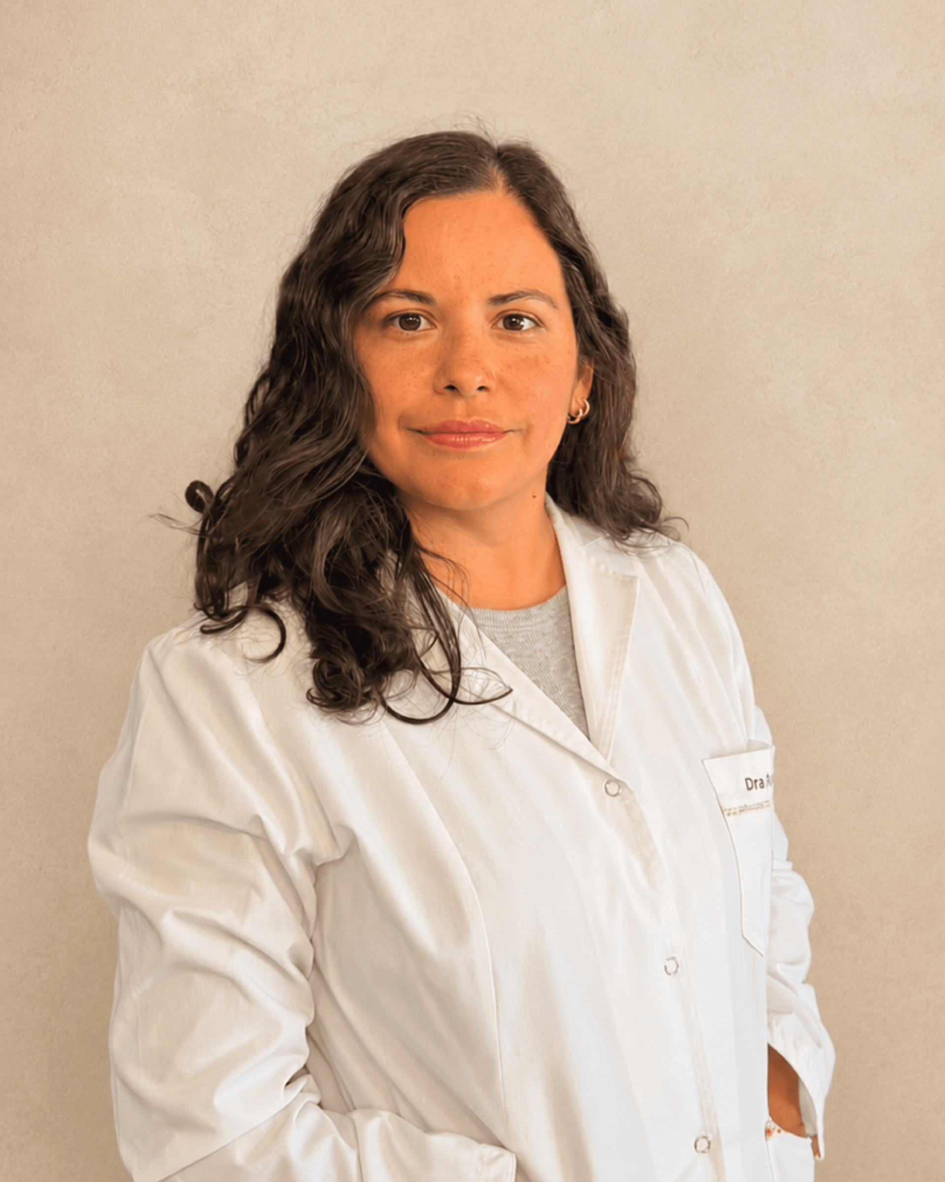 Retrato de Dra. Reina Isla, diabetología.