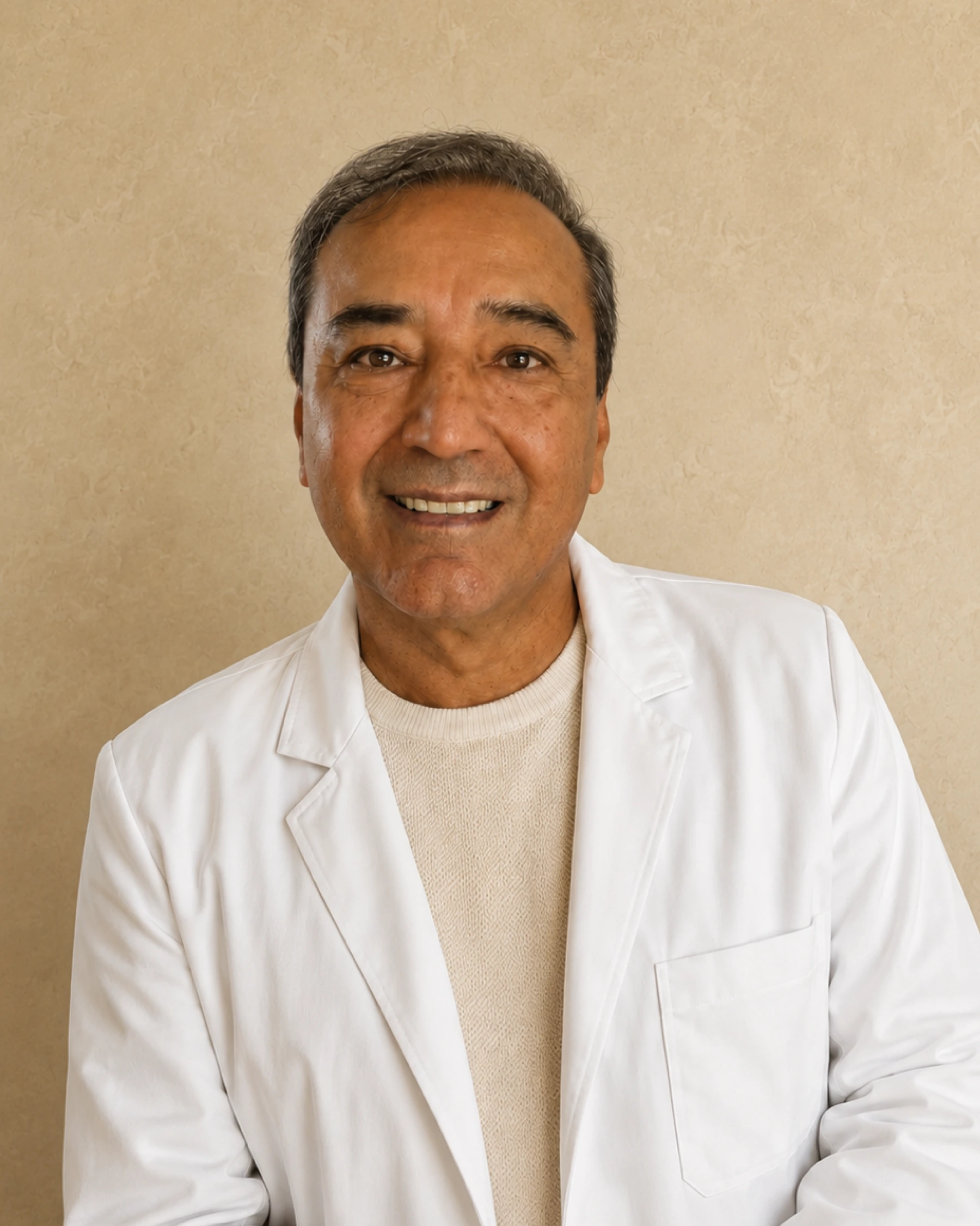 Retrato de Dr. Daniel Maita, ginecología (especialista en fertilidad).