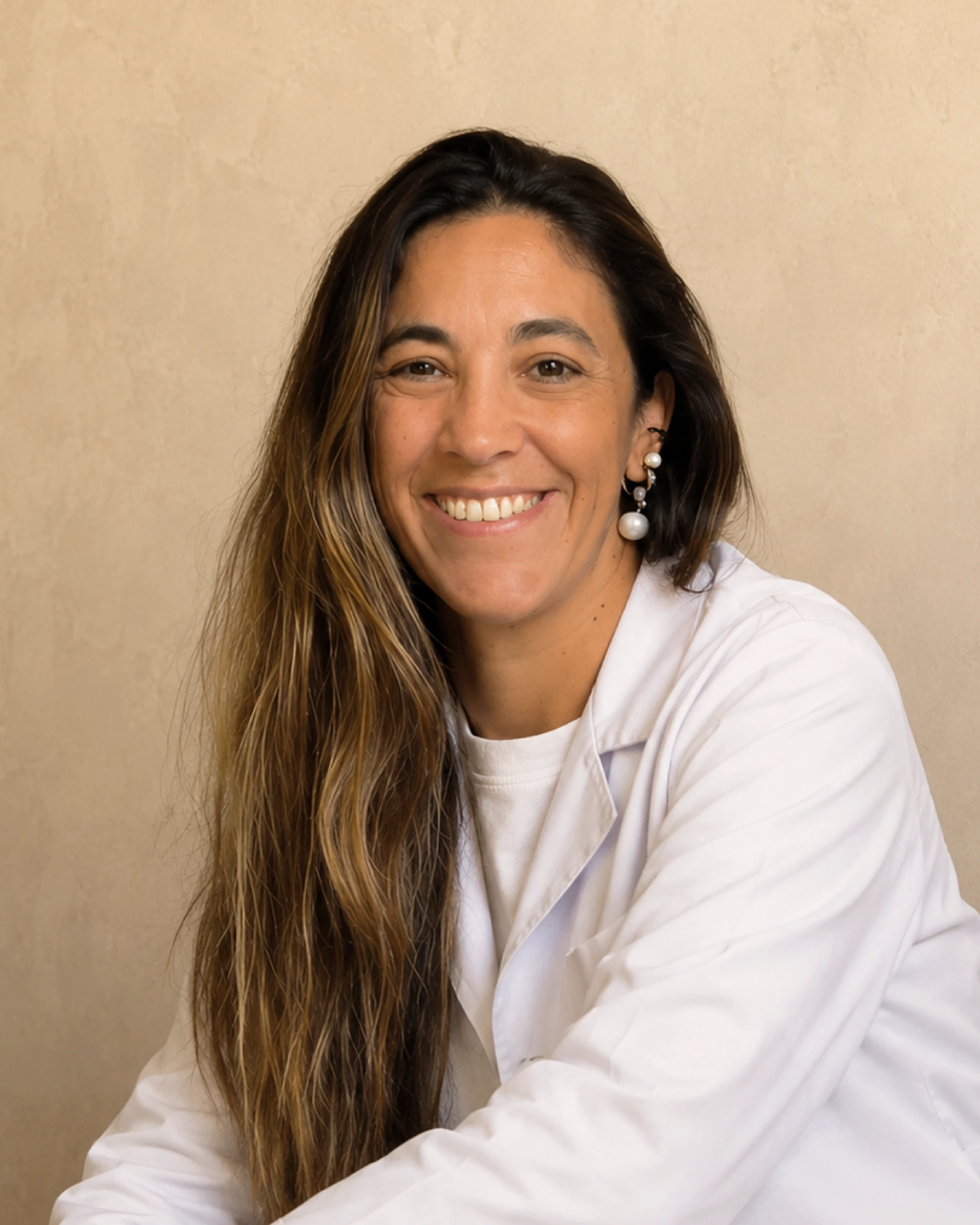 Retrato de Dra. Maria Victoria Merani, clínica médica y medicina funcional.